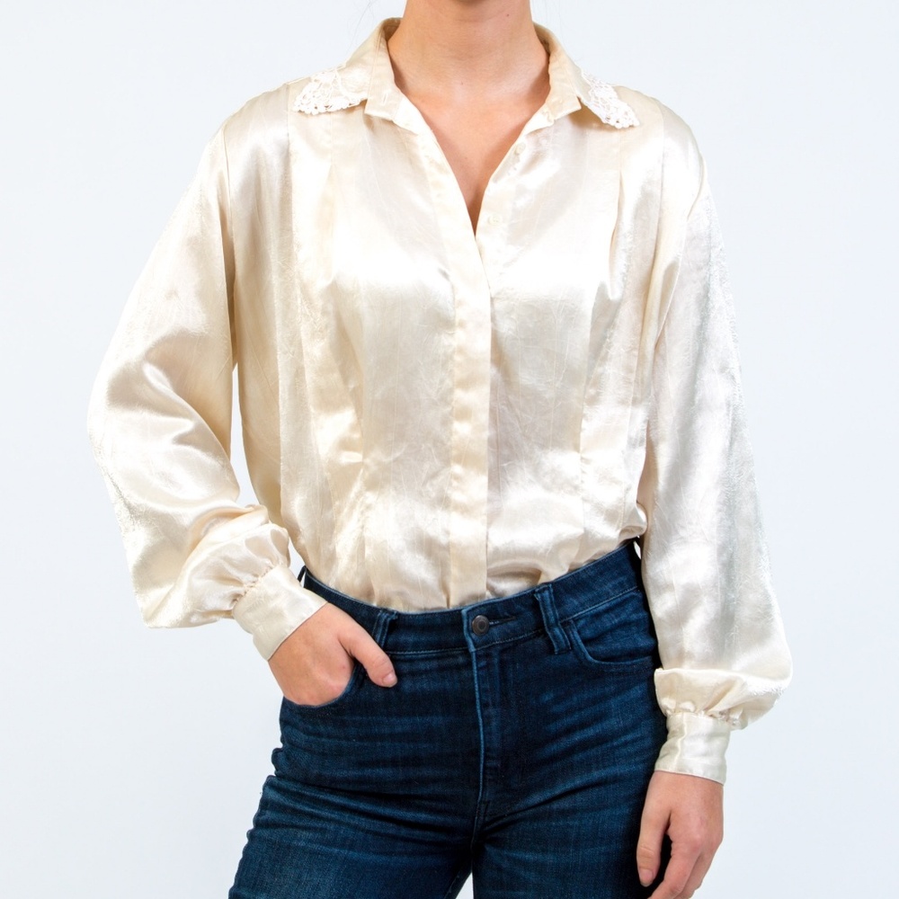1950s VINTAGE DIVERSITY Satin Button Down Blouse